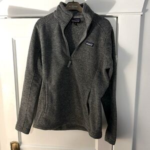 Patagonia sweater - New been worn - size M